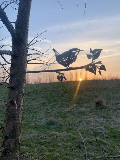 Metalen vogel winterkoning